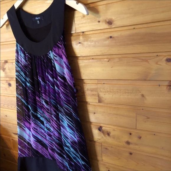 NEW LISTING‼️EXPRESS Shift Dress - Picture 9 of 13